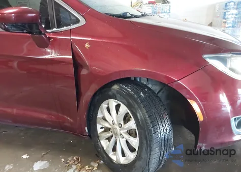 2019 Chrysler Pacifica Touring Plus from USA, damaged, VIN 2C4RC1FG3KR589322